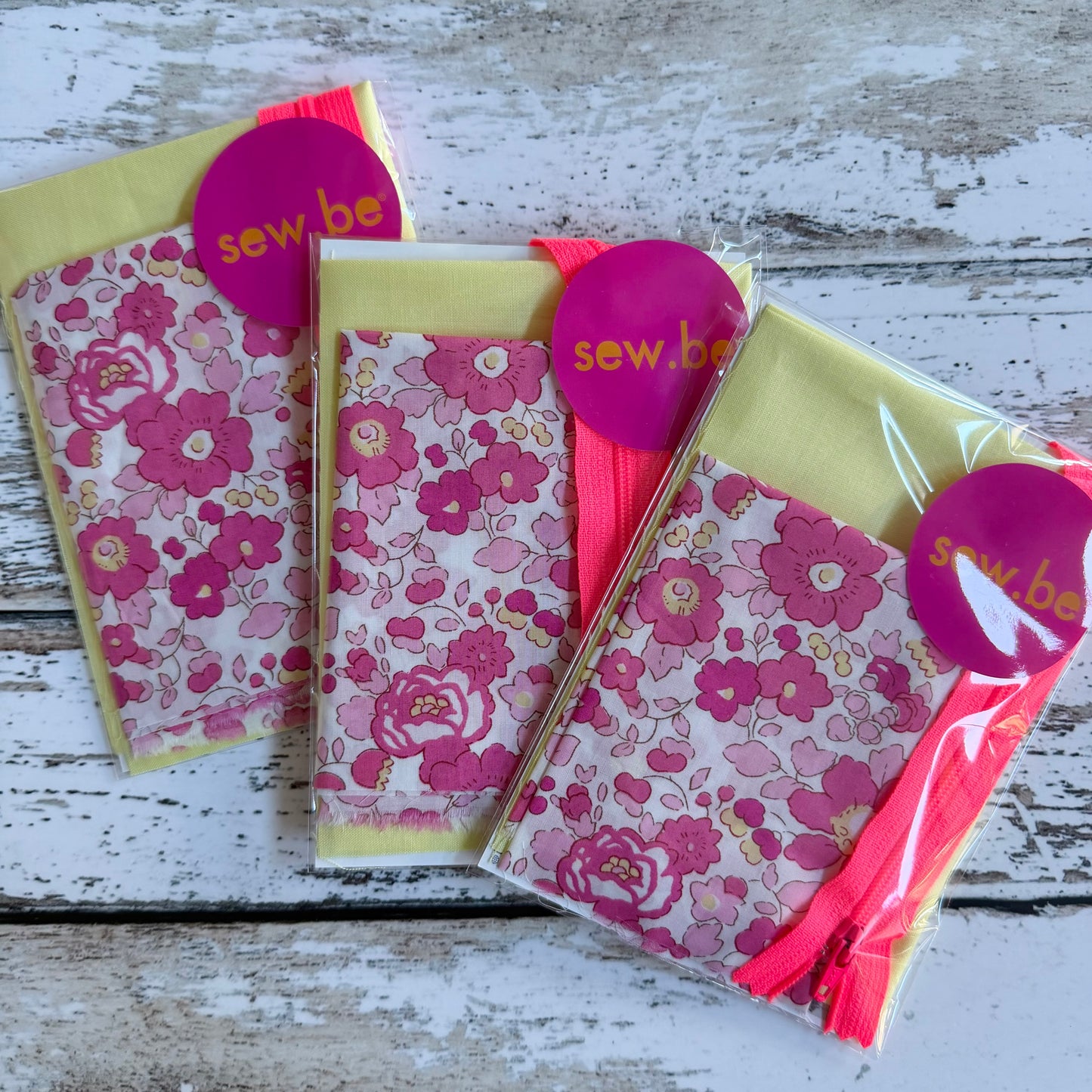 Small Project - Easy Peasy Zipper Pouch