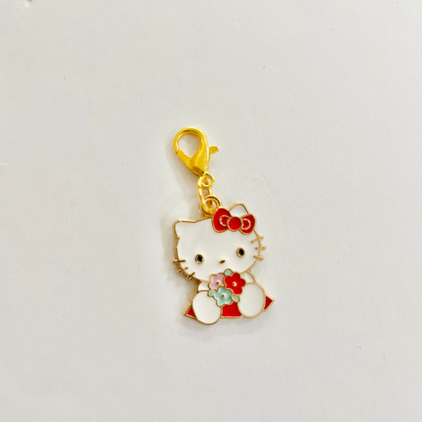 Hello Kitty with Flowers Zipper Charm