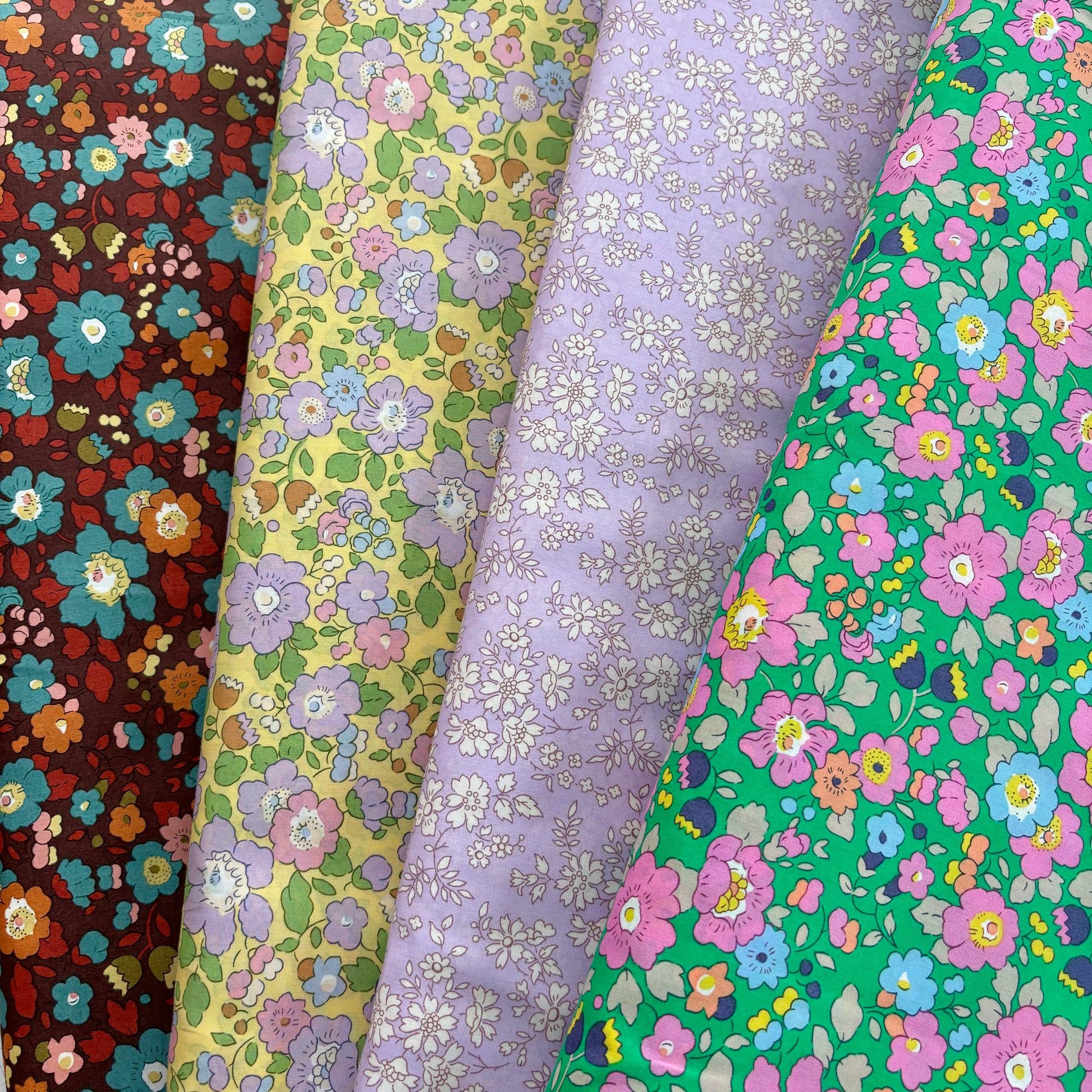 Betsy Meadow A Liberty Tana Lawn – Sew.be Curated