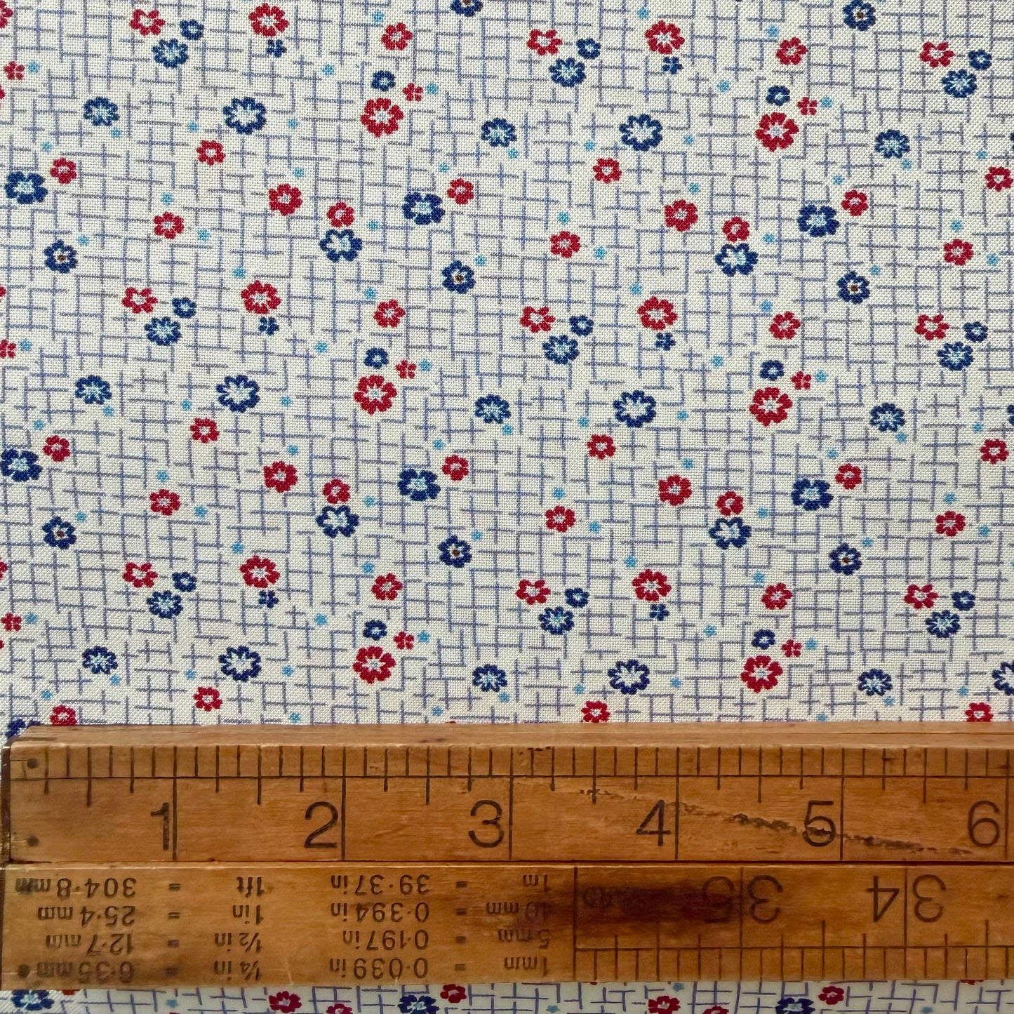 Aunt Grace Goes Scrappy by Judie Rothermel for Marcus Fabrics - Grid - Cream