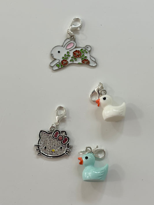 Hello Kitty with Bling Zipper Charm