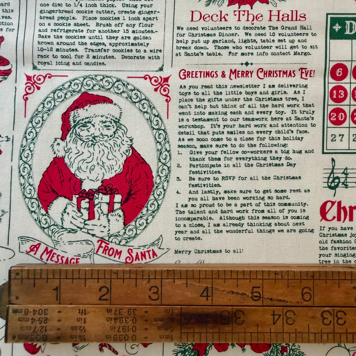 Holiday Cheer - North Pole News in Natural - Moda
