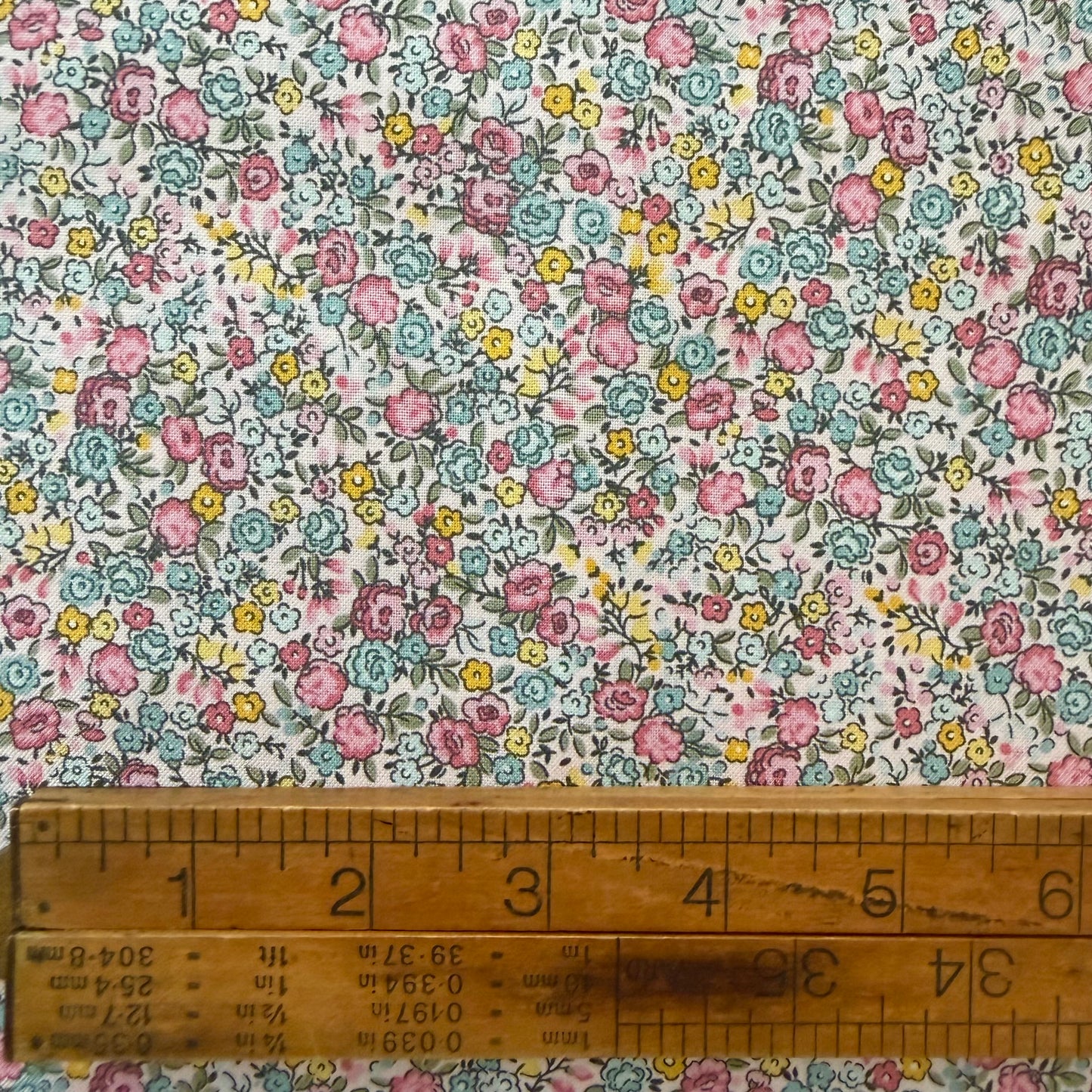 Petit Fleur Rose Pink - by Makower Uk for Andover