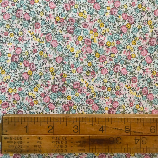 Petit Fleur Rose Pink - by Makower Uk for Andover