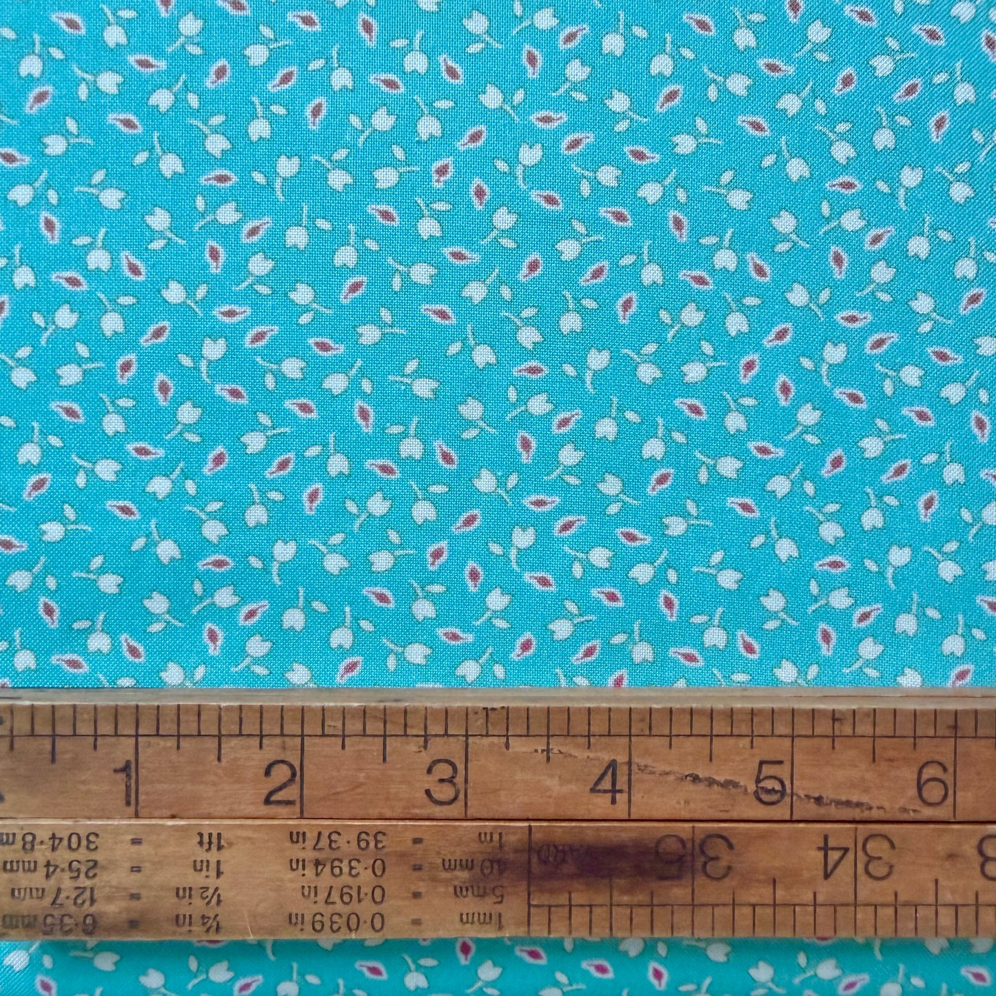 Aunt Grace Goes Scrappy by Judie Rothermel for Marcus Fabrics - Tulips - Aqua