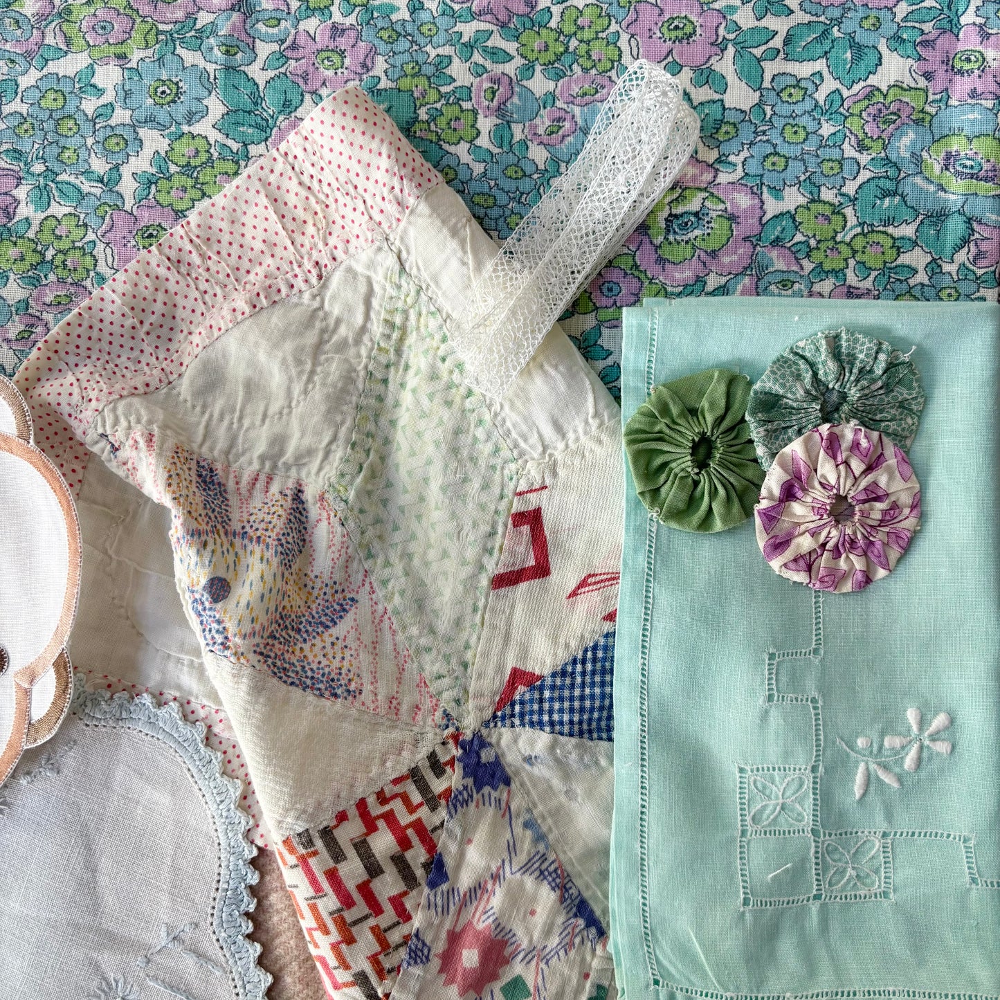 Needlebook Bundle with Vintage Quilt (3)