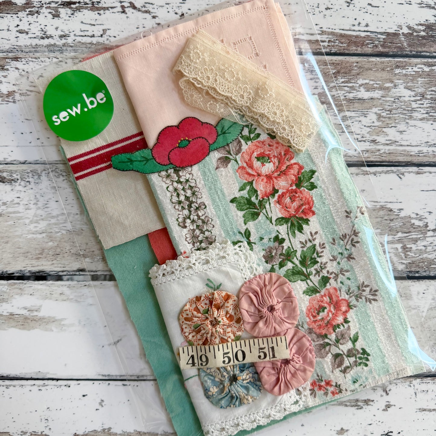 Vintage Needlebook Kit (F)