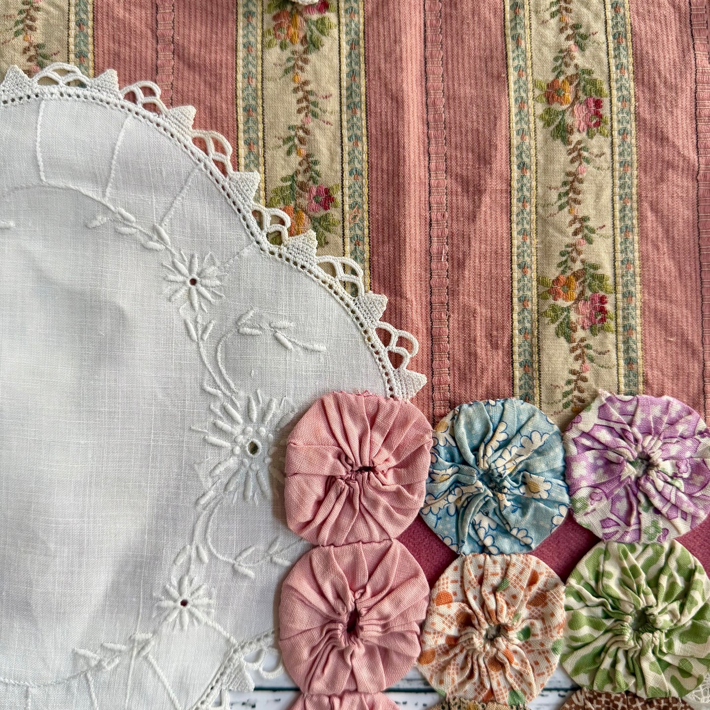 Vintage Needlebook Kit (H)