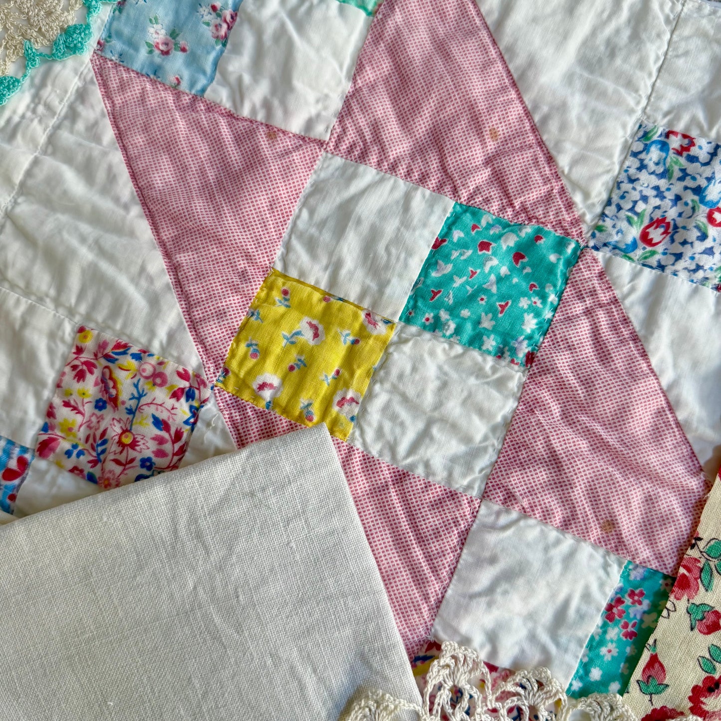 Vintage Quilt Needlebook Kit (2)