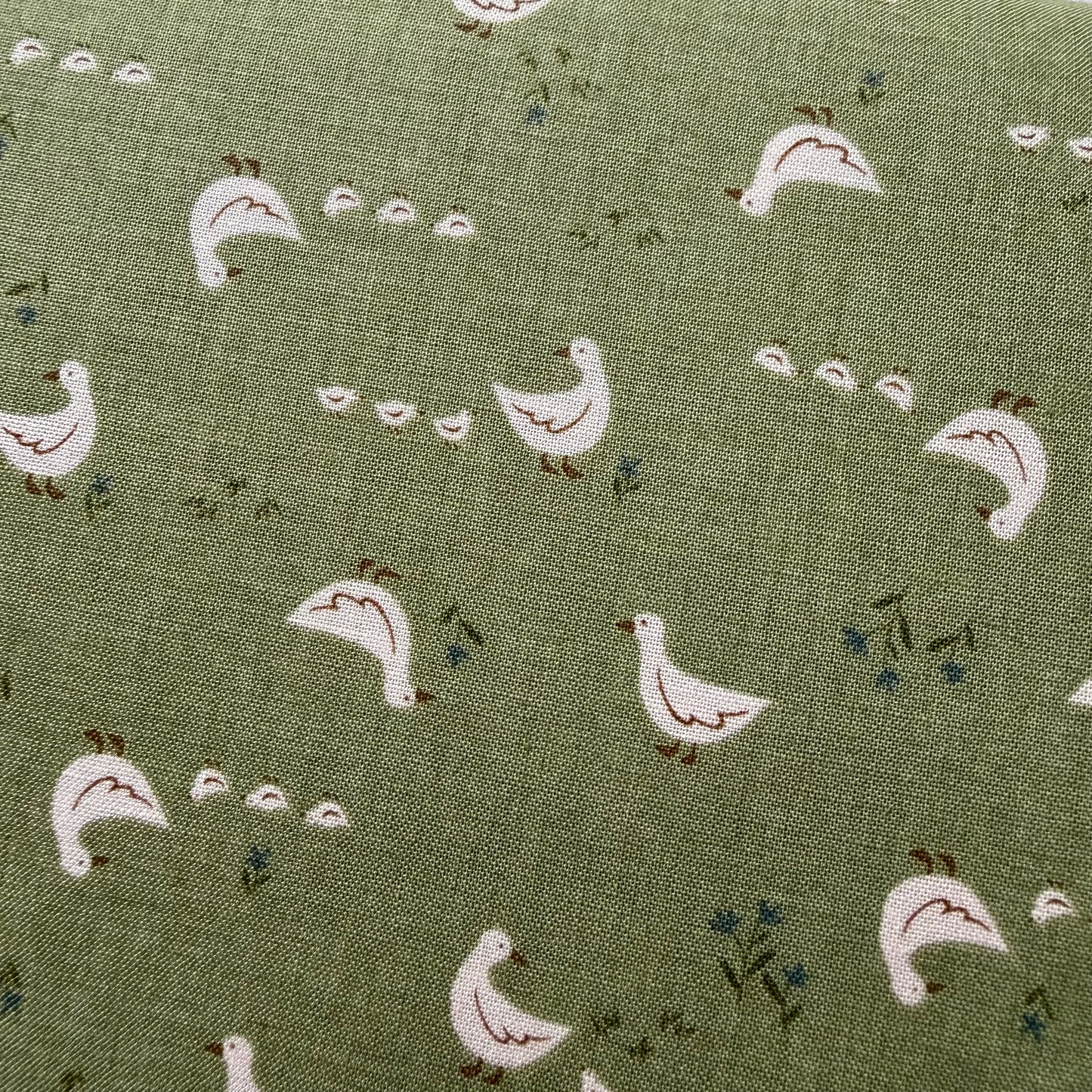 Handworks - Ducklings on Green