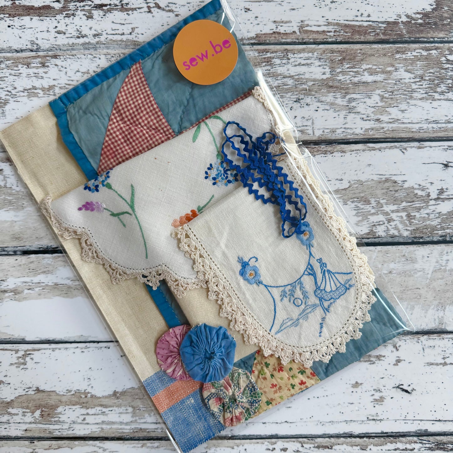 Vintage Needlebook Kit (I)