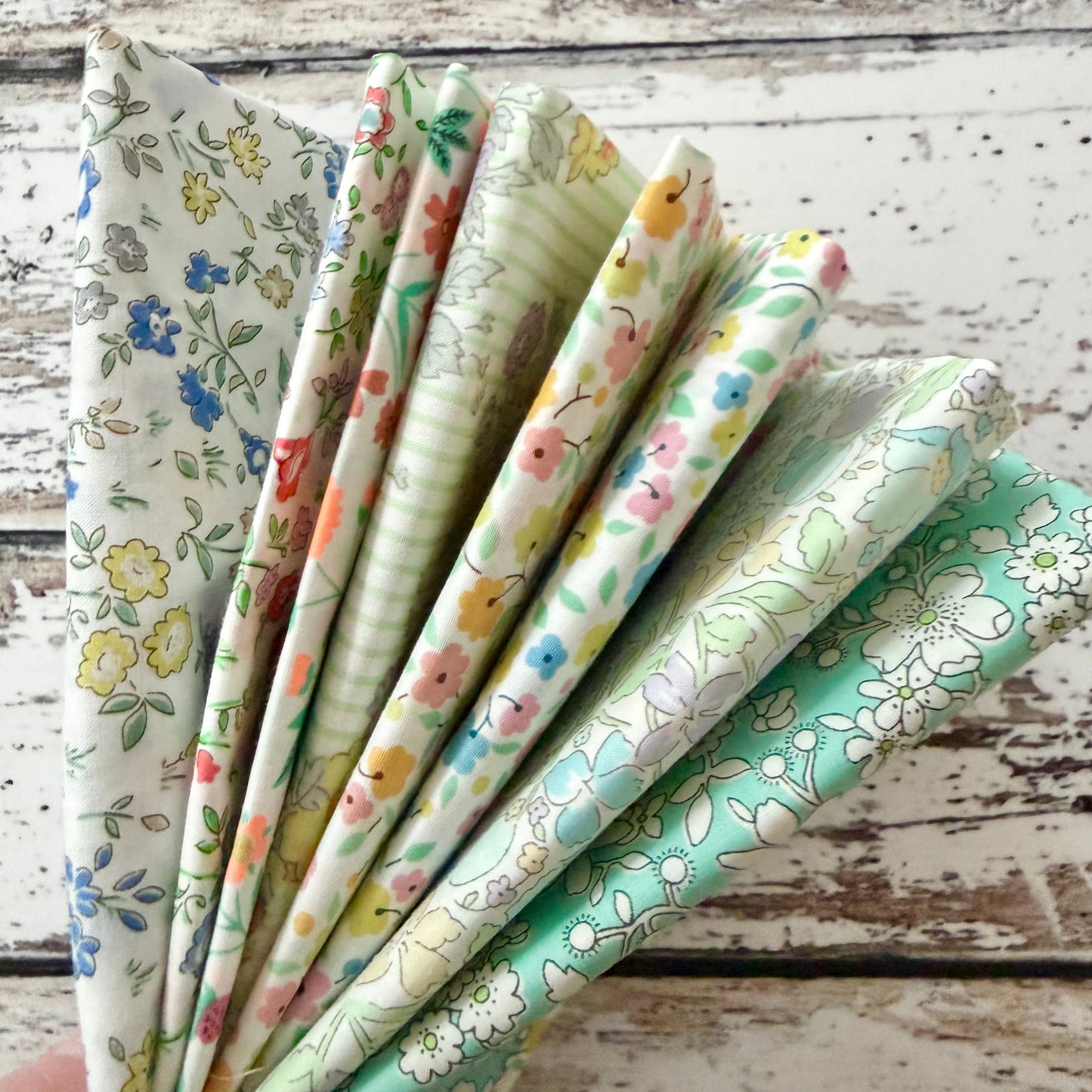 Japanese Tiny Floral Tana Lawn Bundle