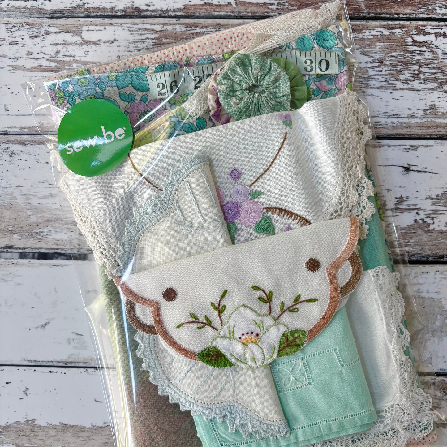 Needlebook Bundle with Vintage Quilt (3)