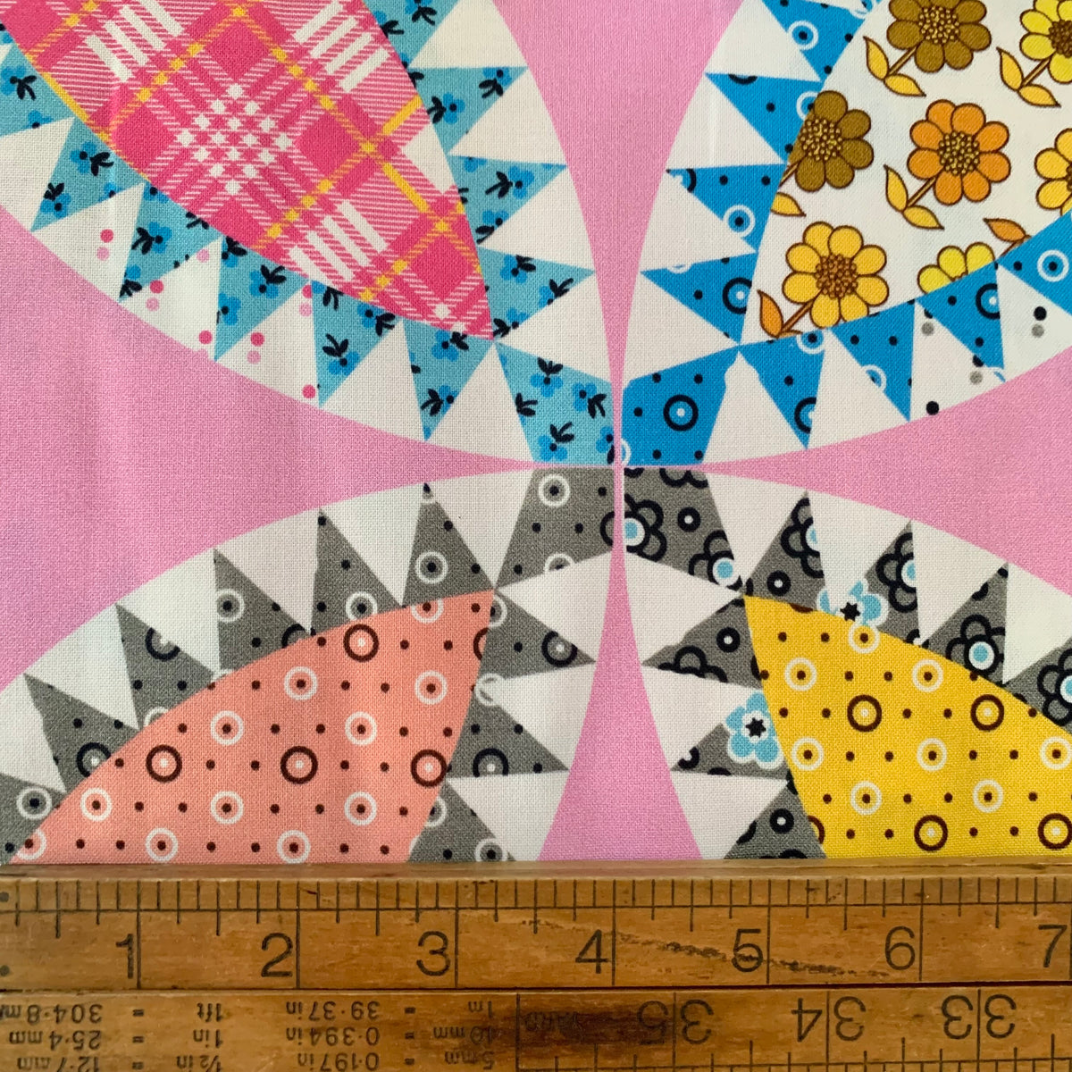 Made Easy - Tabaco Leaf Cheater in Light Pink - Denyse Schmidt