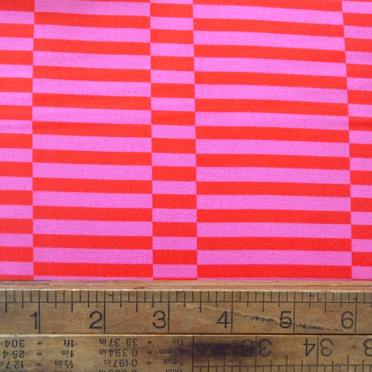 Broken Stripe in Pink / Red - Annabels Blenders - Windham Fabrics