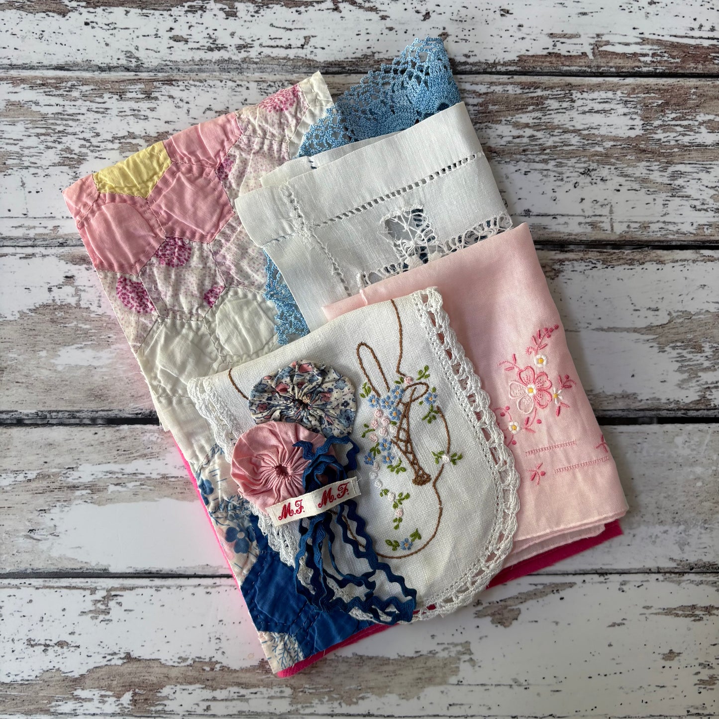 Needlebook Bundle with Vintage Quilt (2)