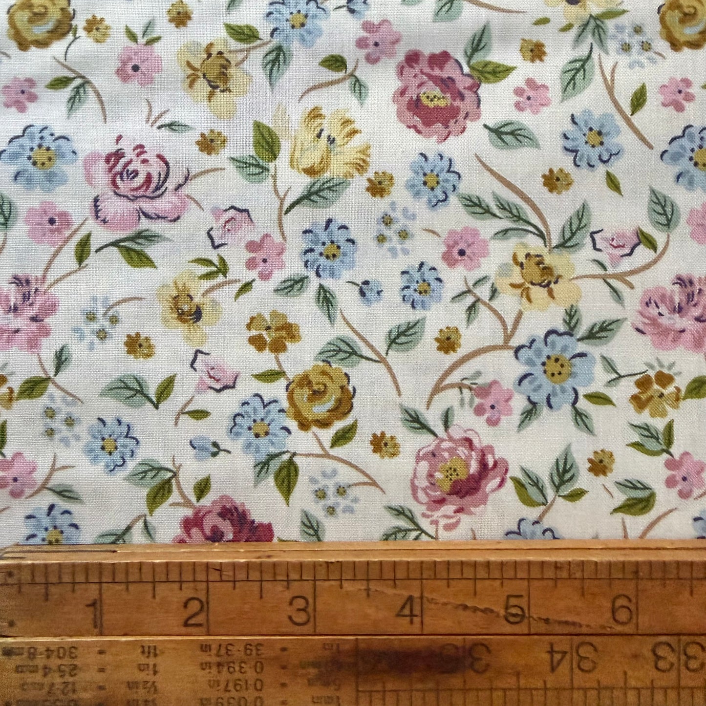 Rosewood Garden Stroll in Cream - Riley Blake
