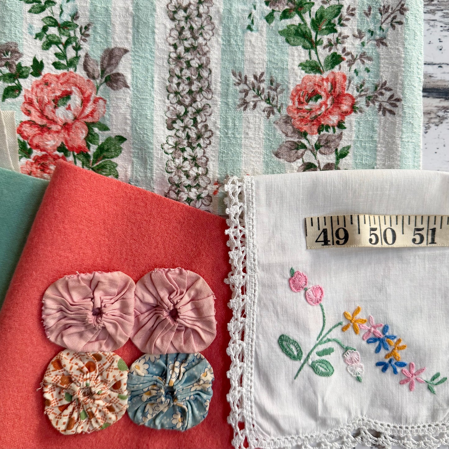 Vintage Needlebook Kit (F)