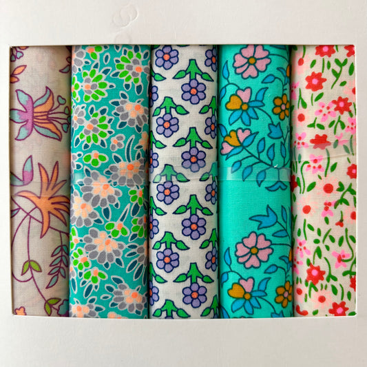Aqua - 5 Fat Quarters from Petit Pan