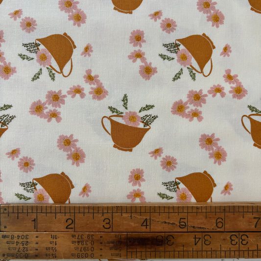 Daisy Tea in Porcelain from Frivolity by Moda