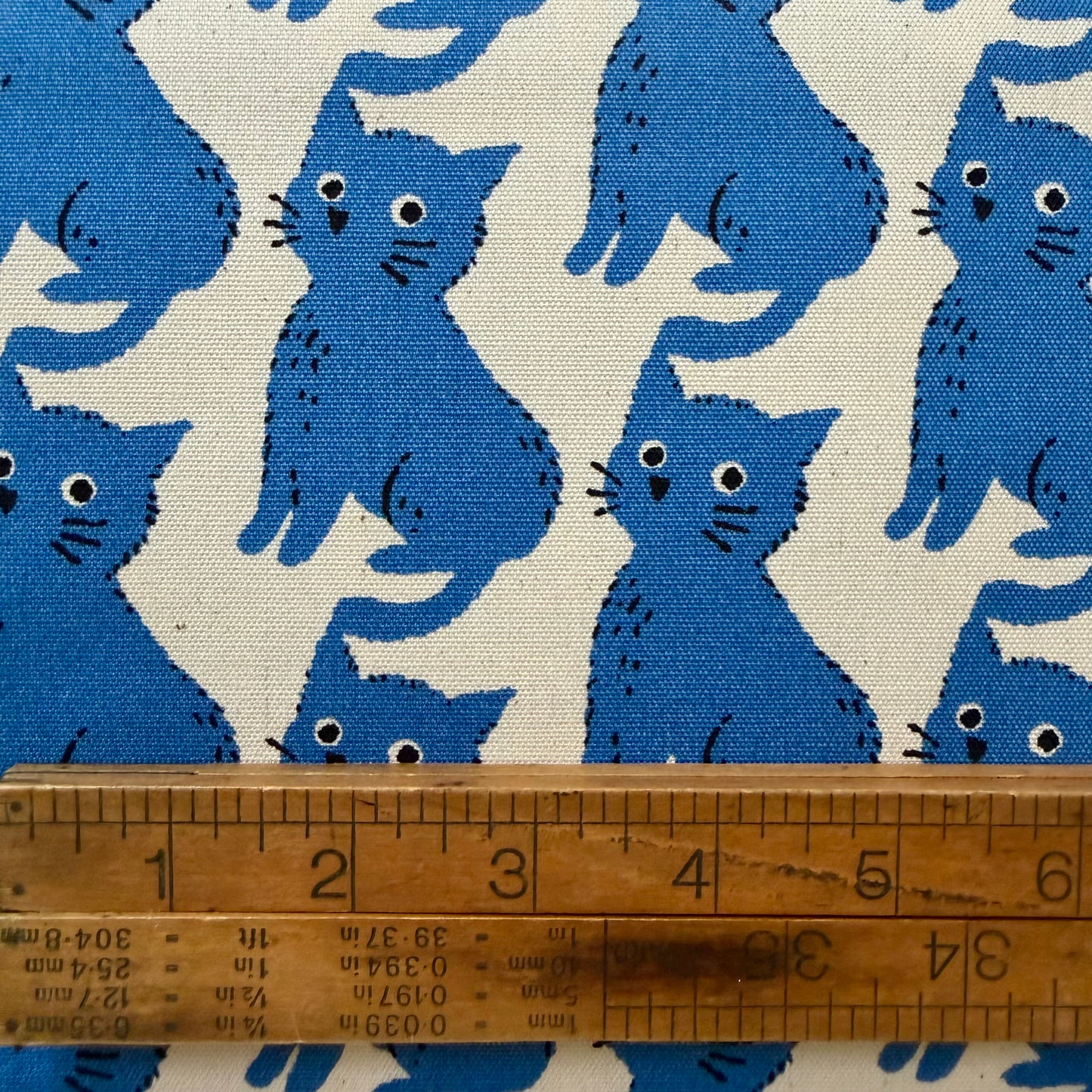 Kitty Kat in Blue - Cotton Oxford - Sevenberry