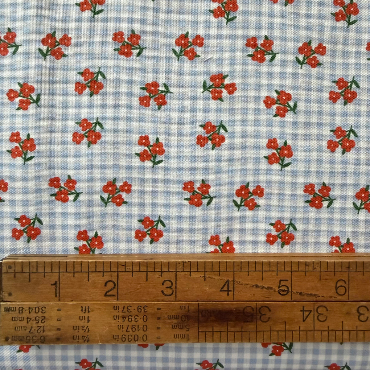 Cottage Romance - Floral Gingham