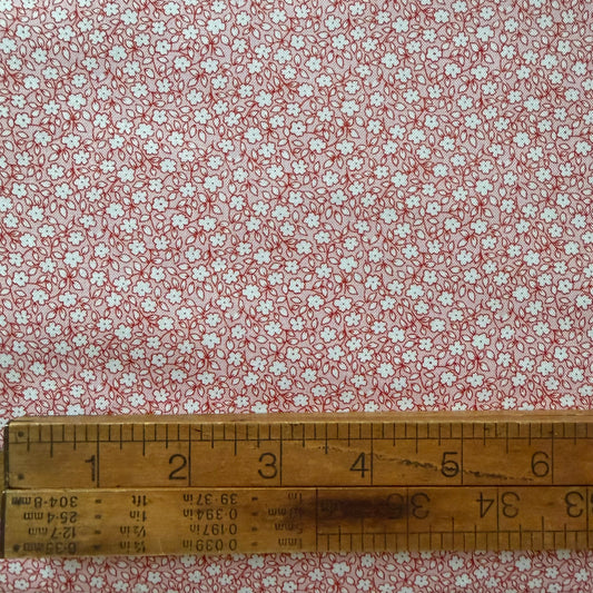 Aunt Grace Loves U by Judie Rothermel for Marcus Fabrics - Flowers and Vines in Pink
