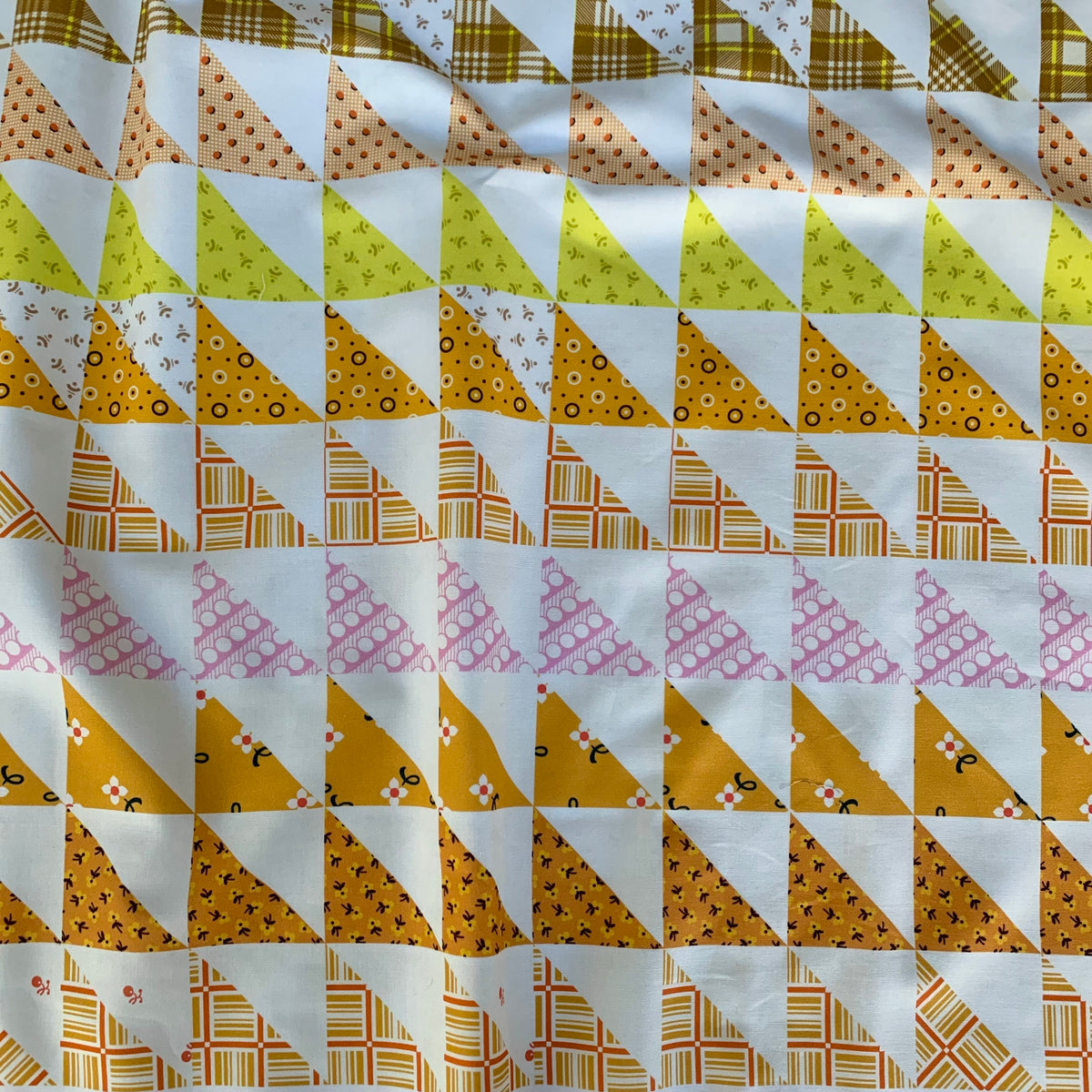 Made Easy - Triangle Stripe Cheater in Golden - Denyse Schmidt