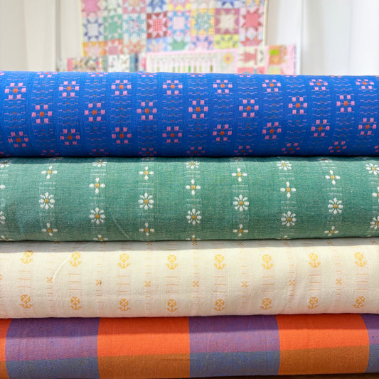 Forest Forage Daisies Spring