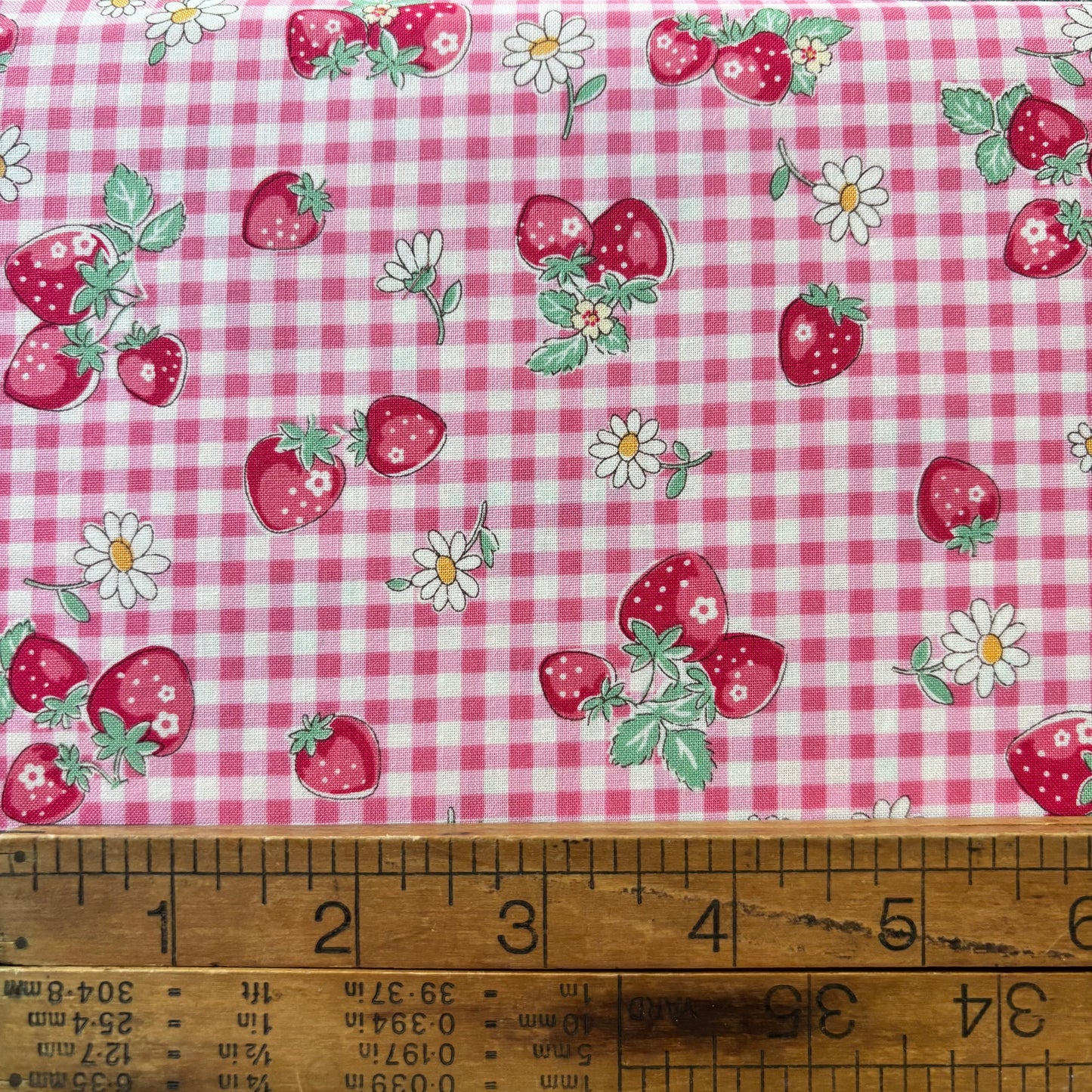 YUWA - Pink Check with Strawberries