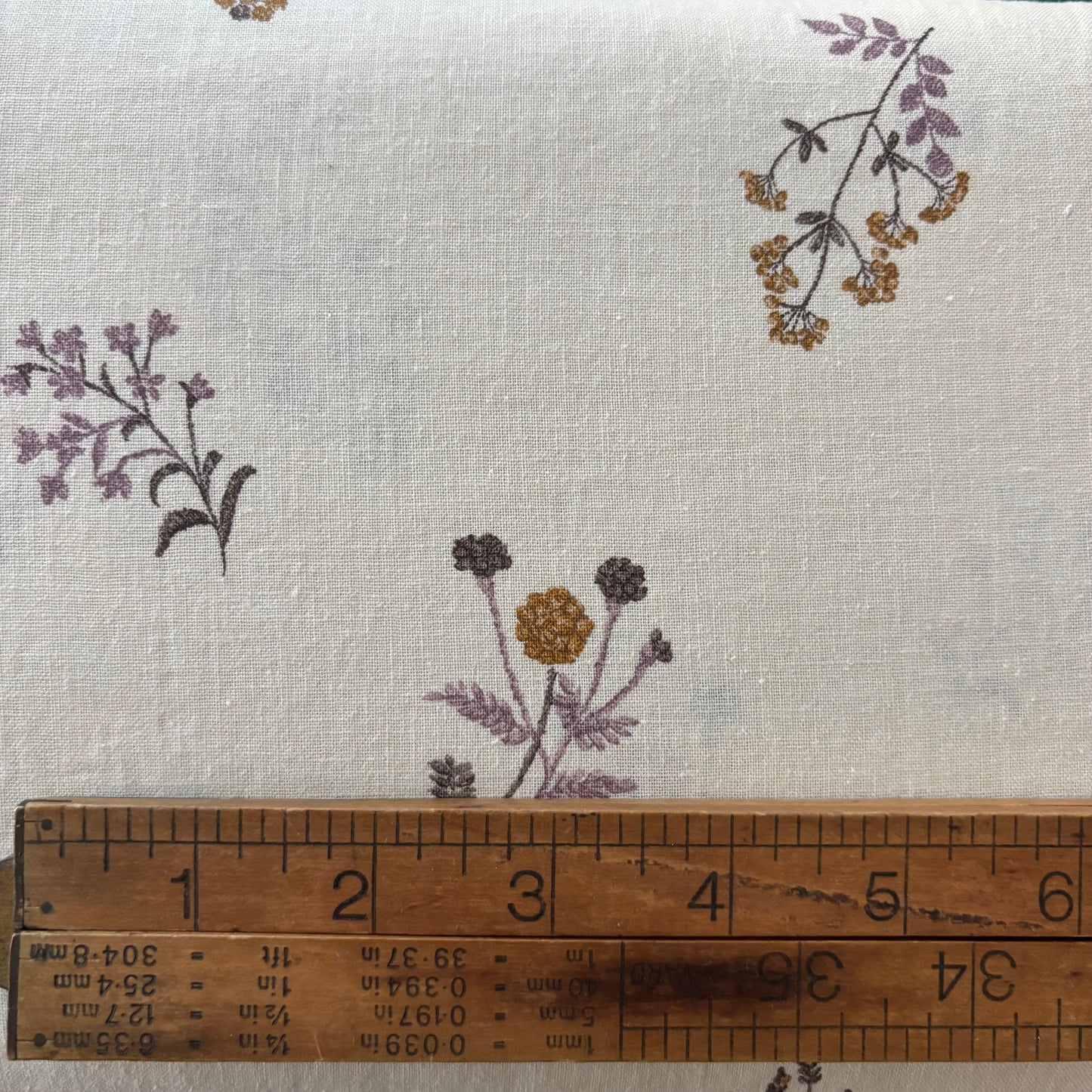 Scattered Floral on Cream - Japanese Cotton / Linen Printed Sheeting