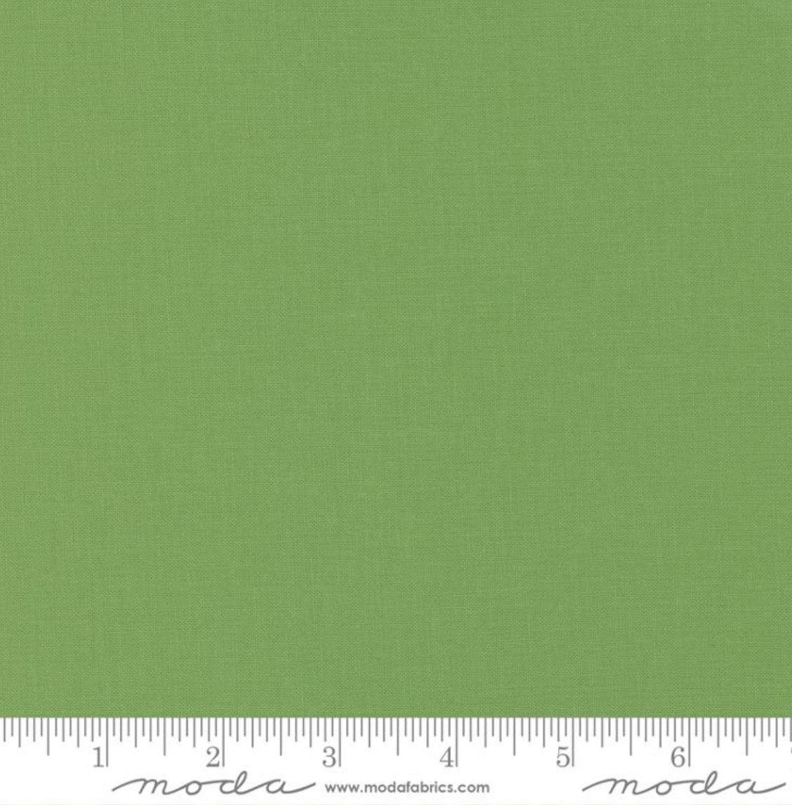 Moda Bella Solids - Grass M9900-101