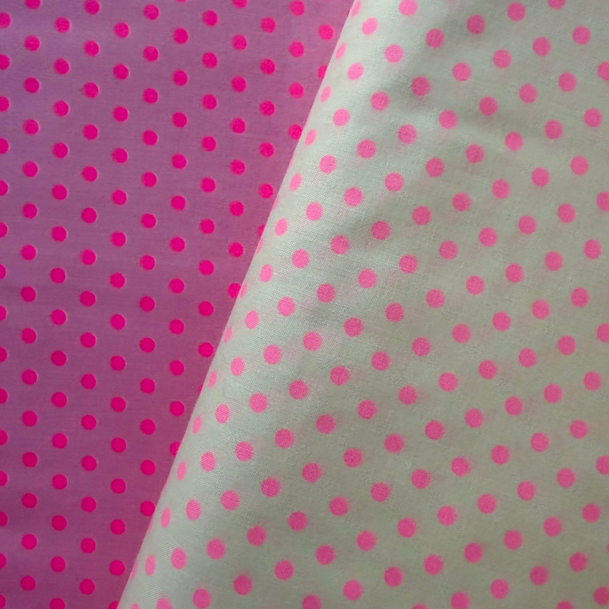 Retro Dot - Vanilla and Neon Pink