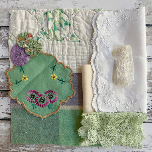 Vintage Quilt Needlebook Kit (1)