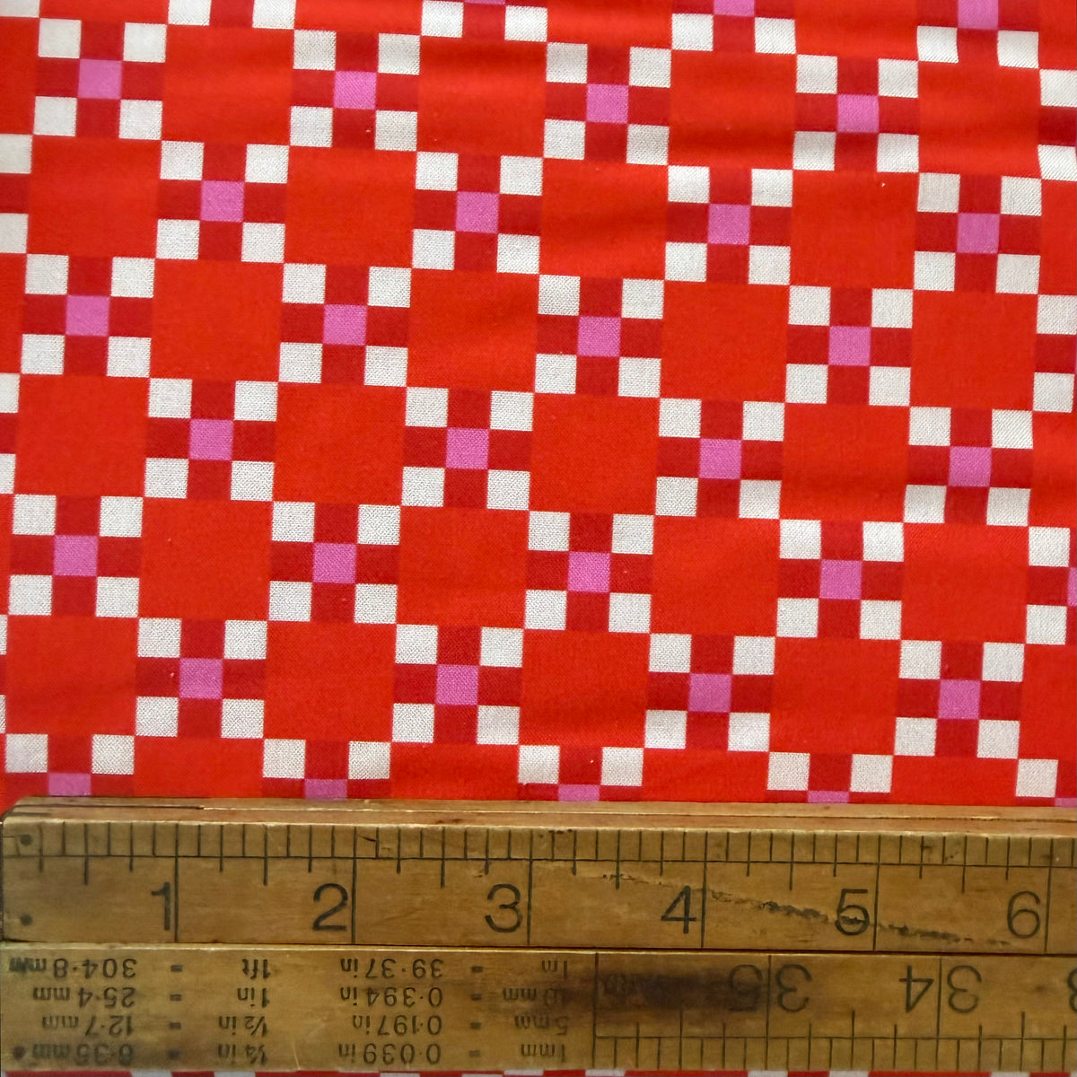 Picnic in Red / Pink - Annabels Blenders - Windham Fabrics