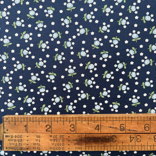 Nantucket Summer - Fairground Small Floral in Navy