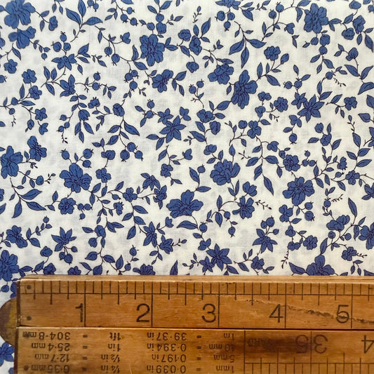 Hokkoh Blue Floral Japanese Lawn