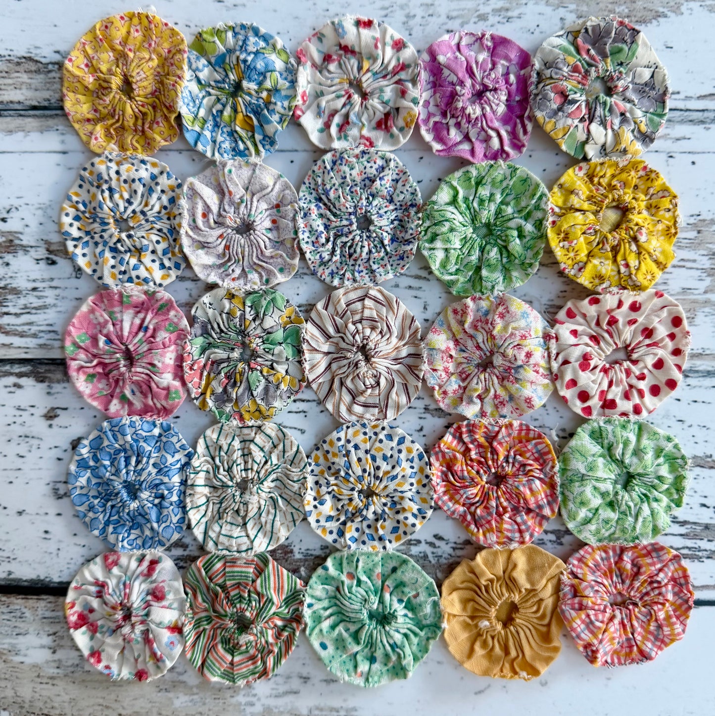 Vintage Yo-Yos (Suffolk Puffs)