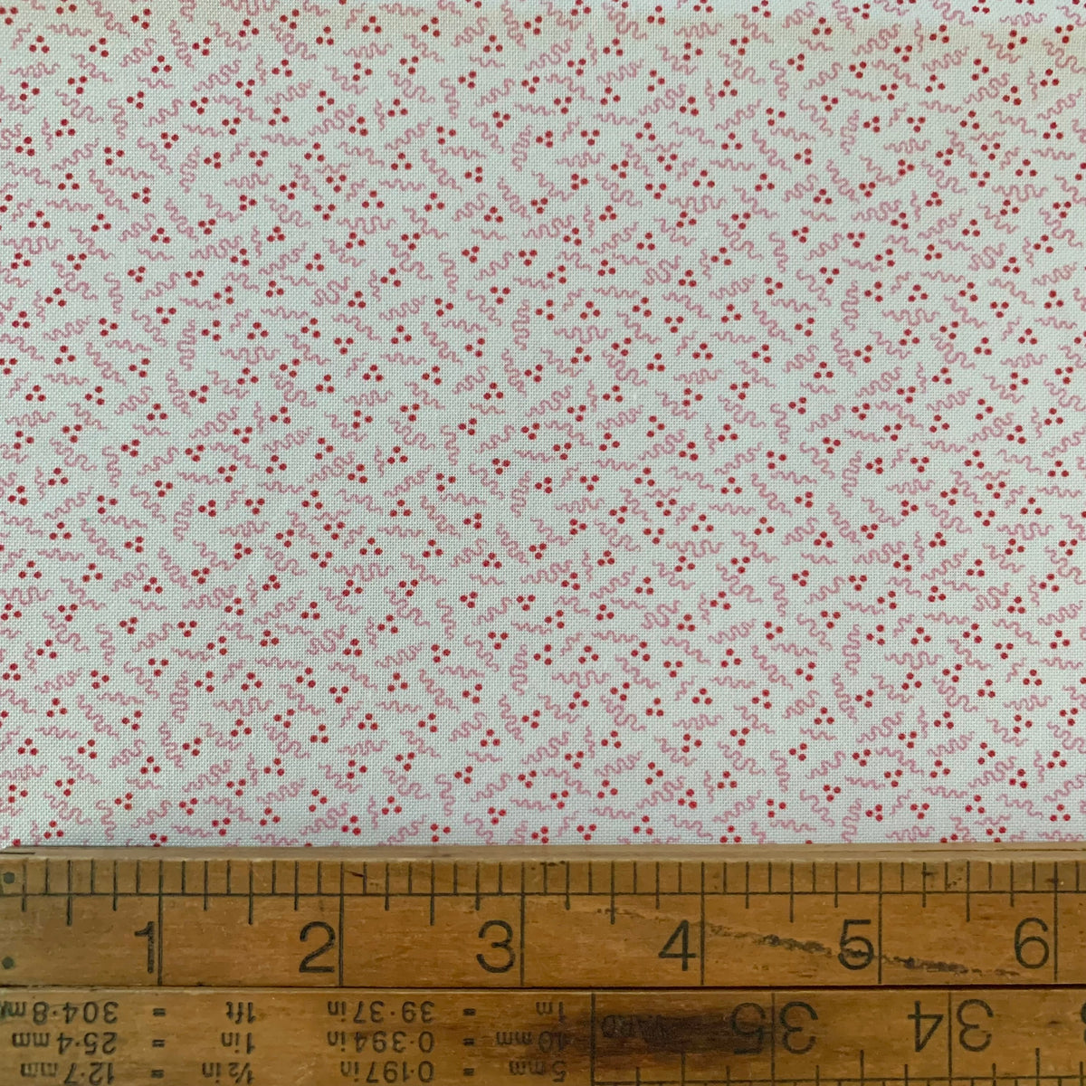 Sanibel Island - Squiggle in Cream - Marcus Fabrics