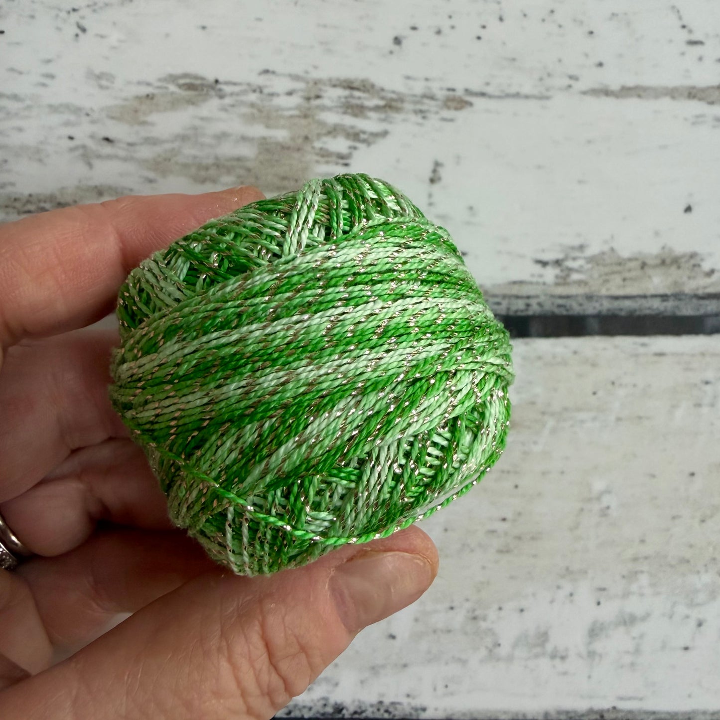 Valdani Sparkle Perle 8 Cotton - Sparkly Mint