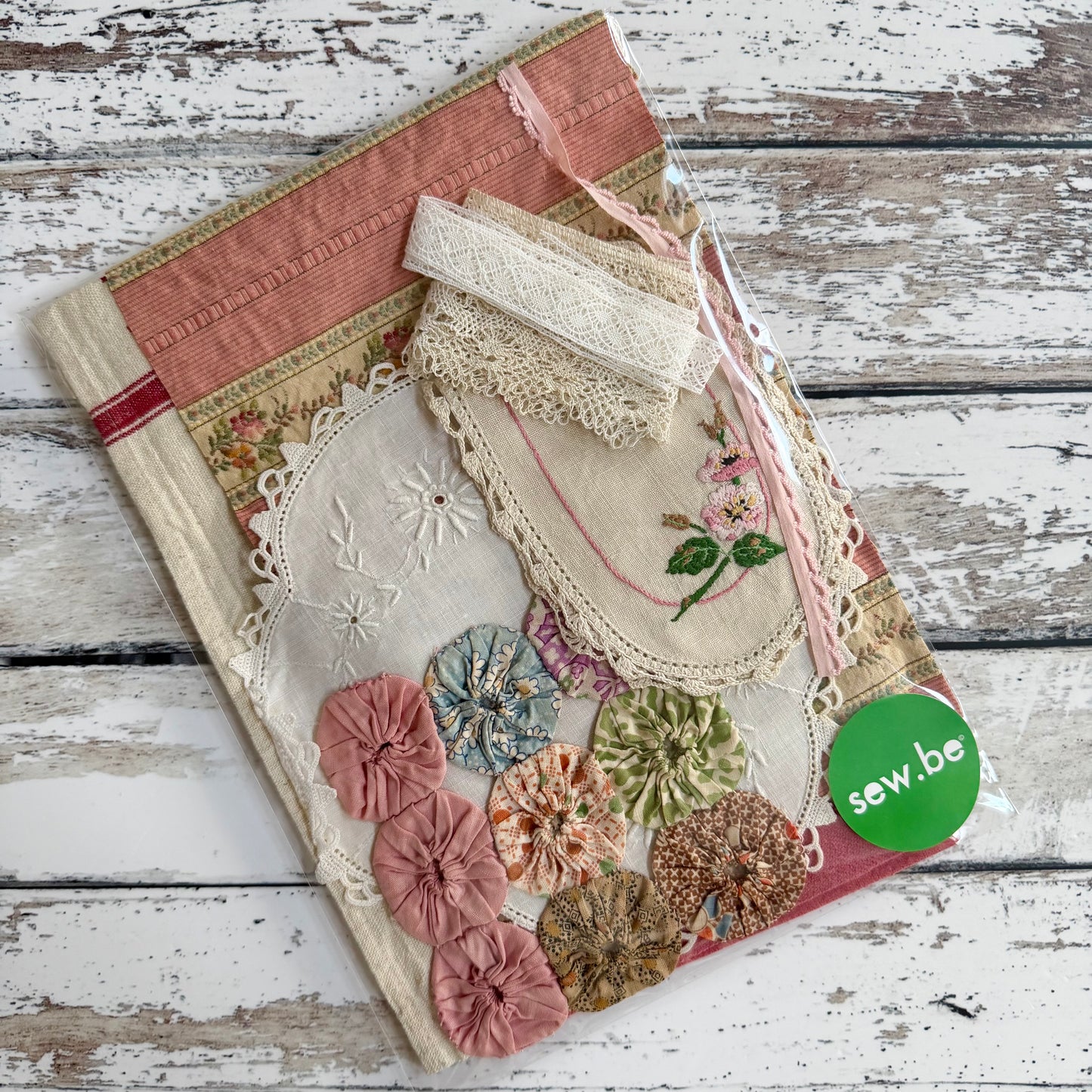 Vintage Needlebook Kit (H)