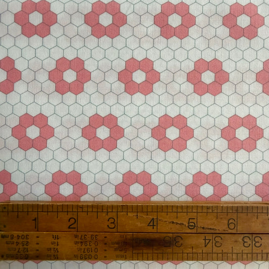 Quilted Cream Blush - A Cat Named Stitch - Moda