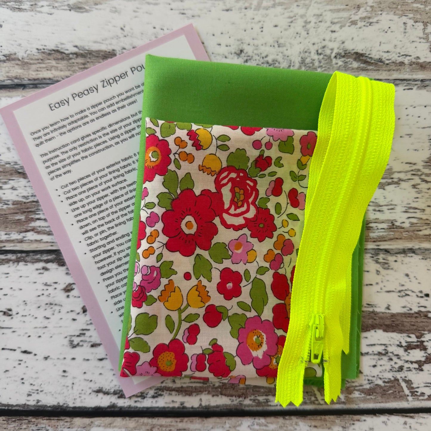 Small Project - Easy Peasy Zipper Pouch