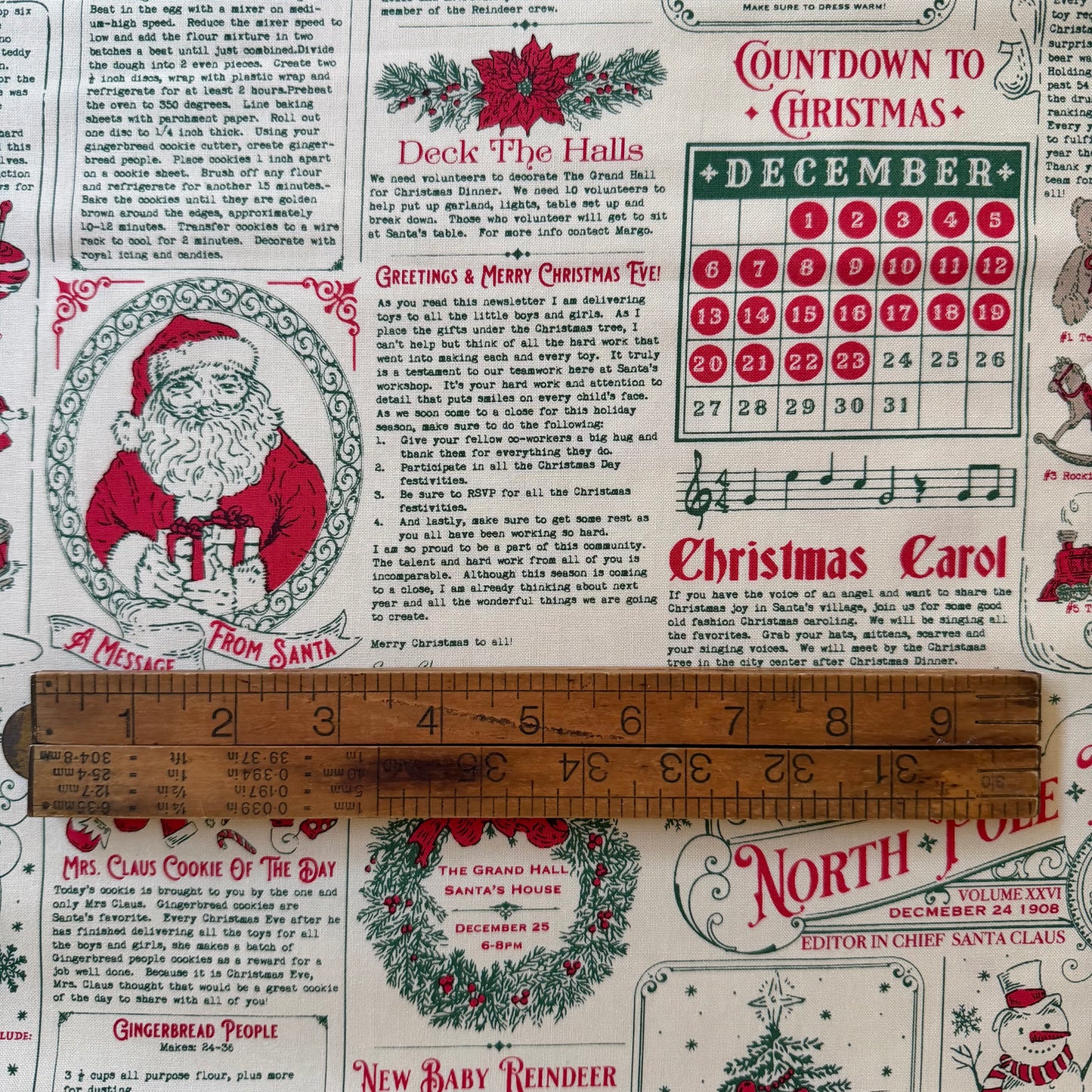 Holiday Cheer - North Pole News in Natural - Moda