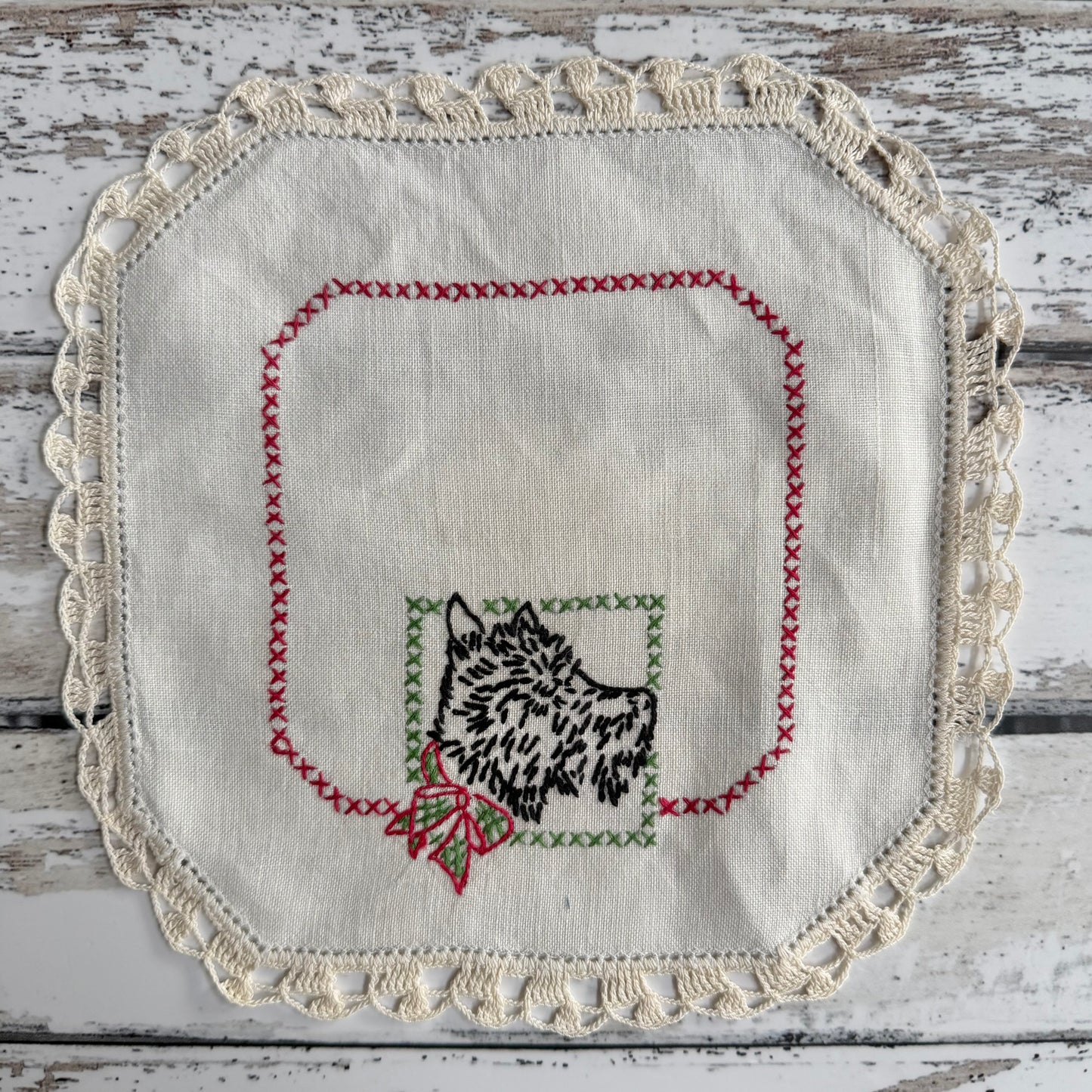 Vintage Embroidered Doiley (E)