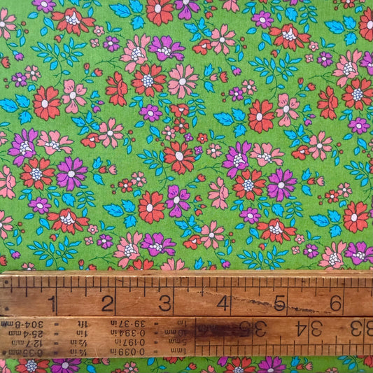 Bespoke Liberty Tana Lawn - Green Capel Floret 036375536X