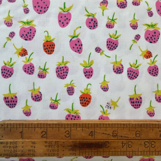 Heather Ross Favorites - Strawberries in Blush