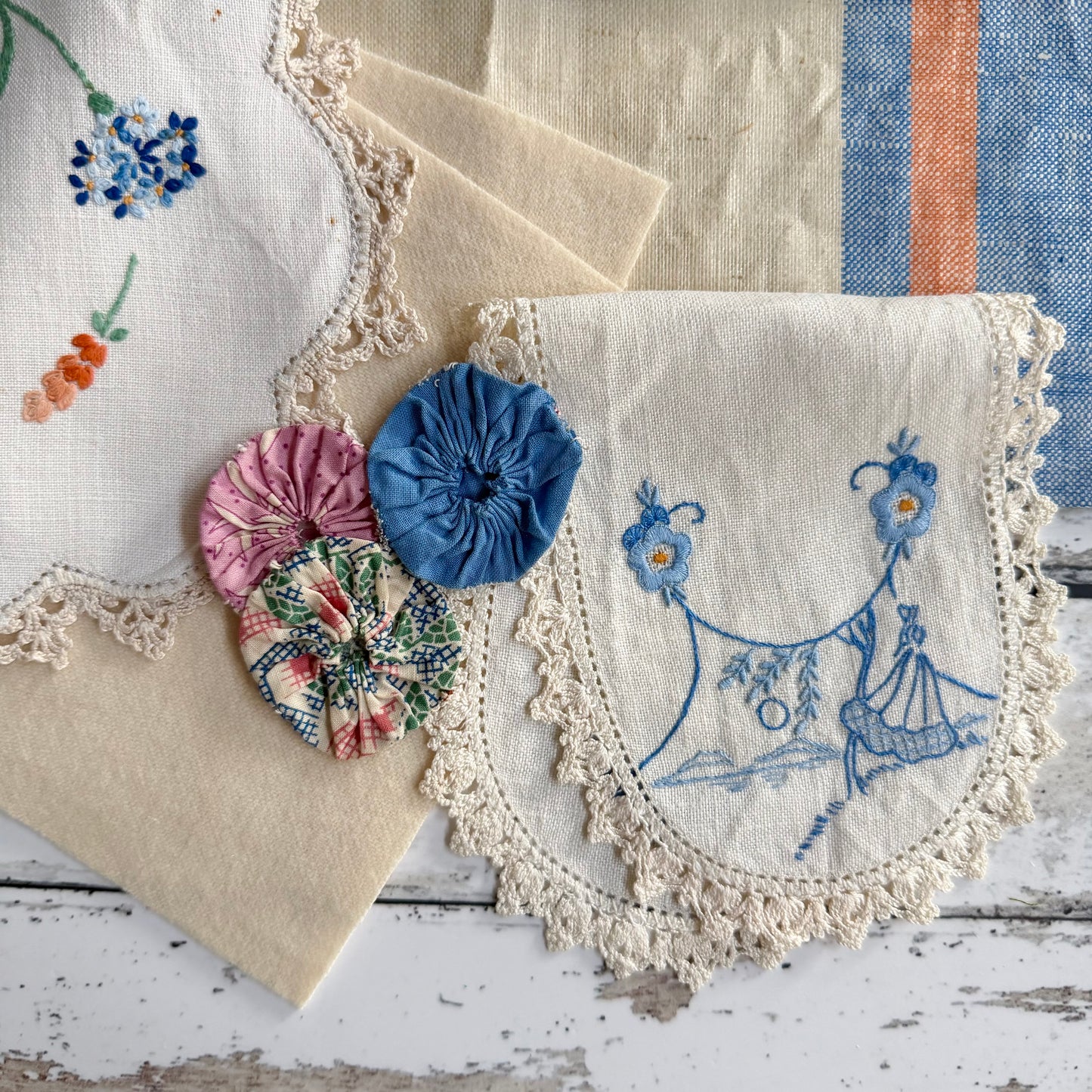Vintage Needlebook Kit (I)