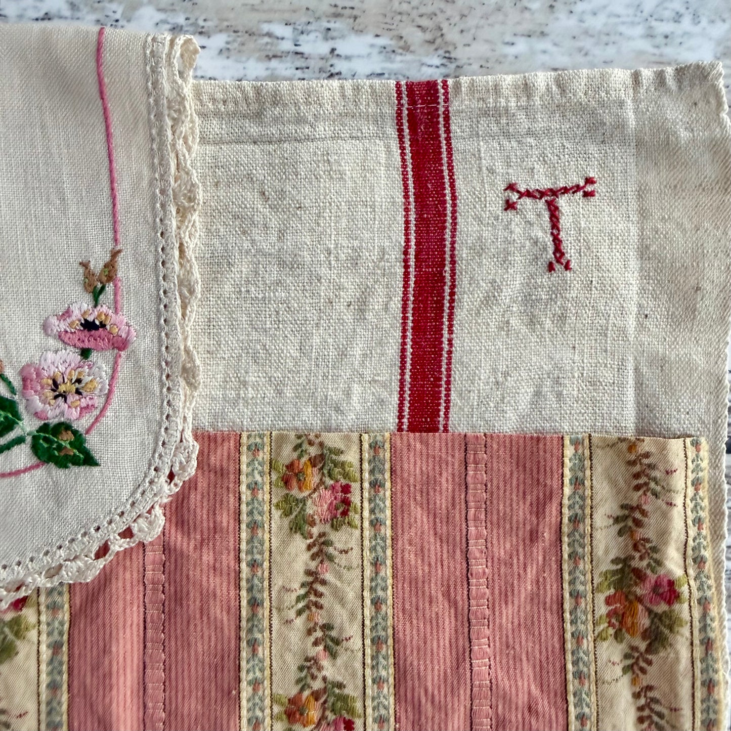 Vintage Needlebook Kit (H)