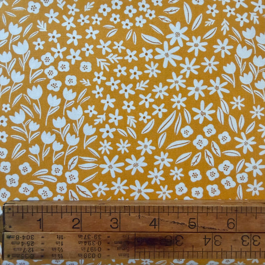 Small Flowers in Sunshine - Blossoms and Blooms by Moda